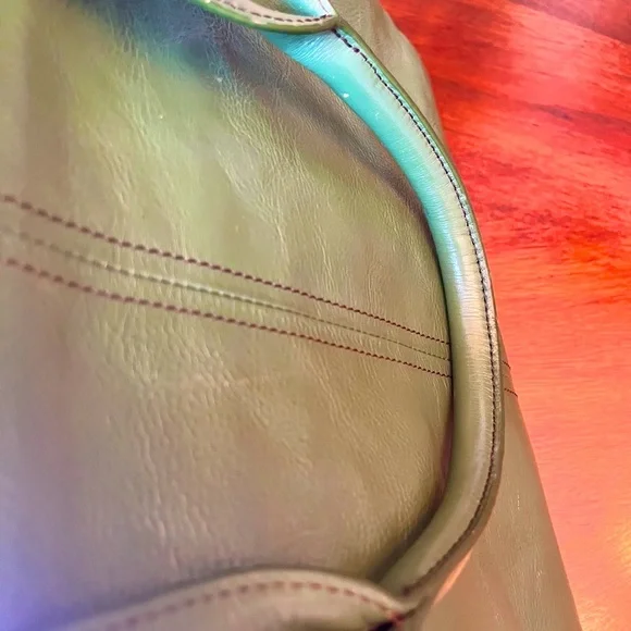 Kenneth Cole Vintage Forest Green Leather Tote w/Steve Madden Floral Pouch (EUC) - Picture 9 of 13